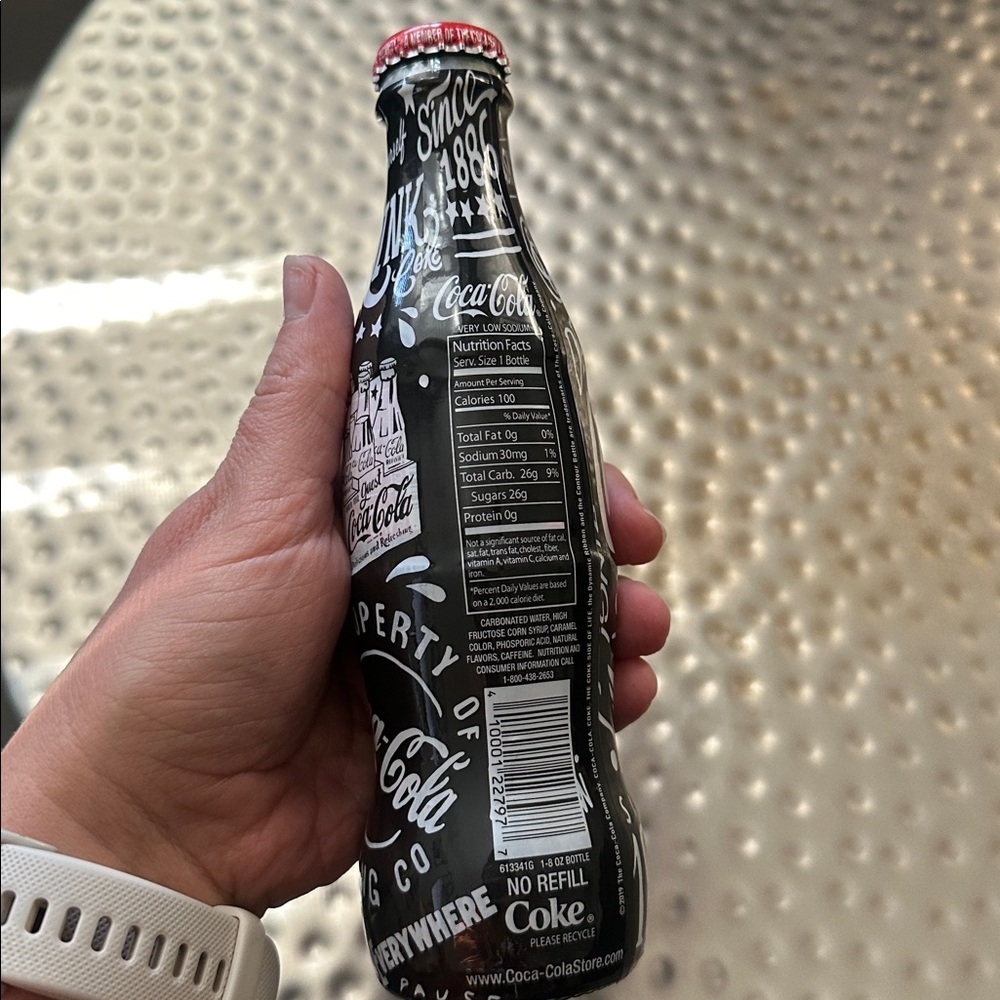 Coca-Cola Vintage Black and White Bottle pause and refresh - Picture 3 of 4
